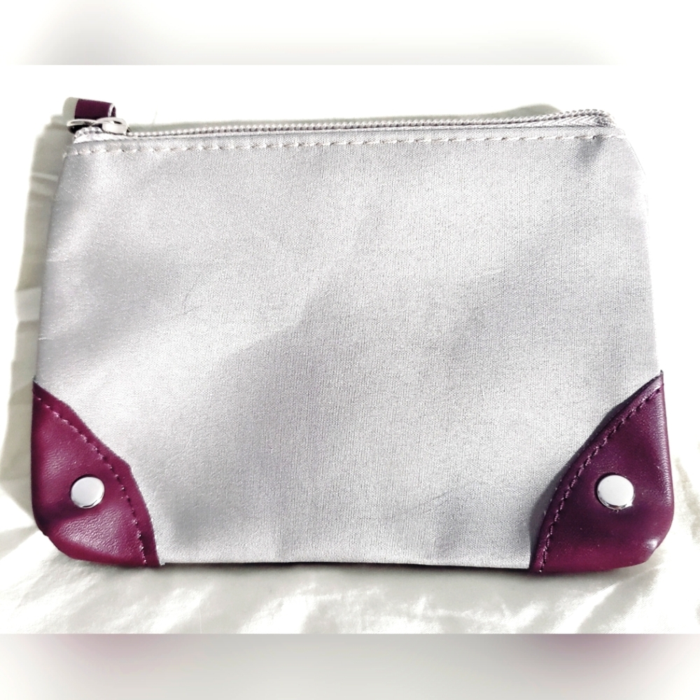 Unbranded Light Gray with Burgundy Accents Small Zipper Pouch